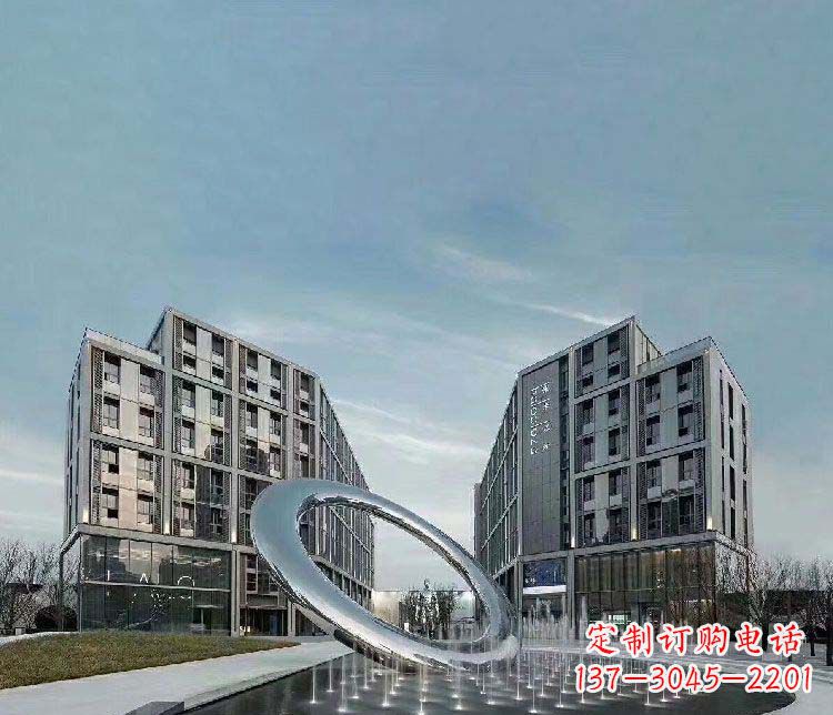聊城广场不锈钢圆环景观雕塑1