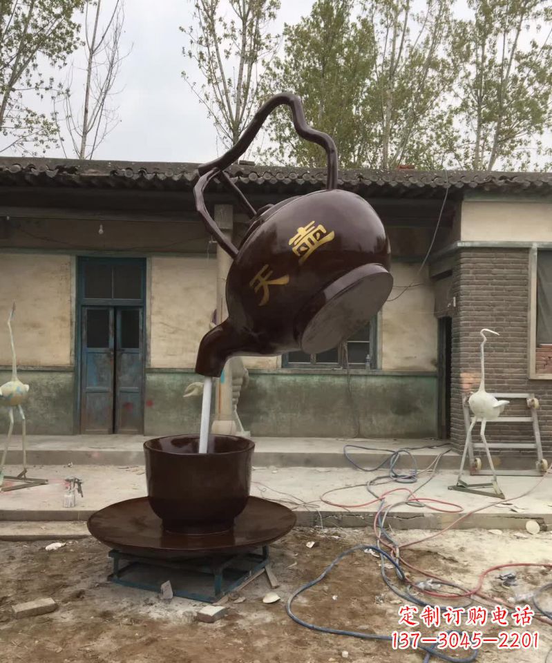 聊城茶壶精美铜雕,为您打造经典景观雕塑