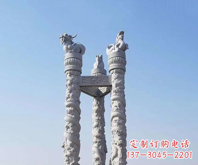聊城中领雕塑:精致石雕龙柱,展现时尚文化之美