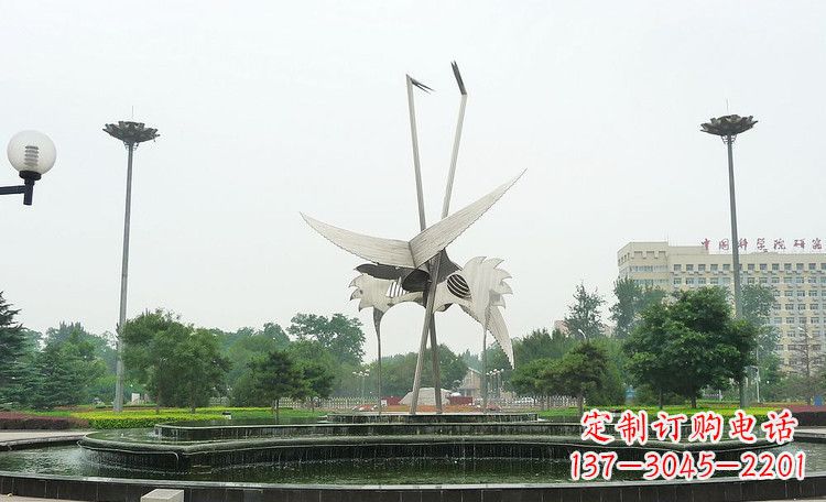 聊城广场大型不锈钢抽象仙鹤雕塑