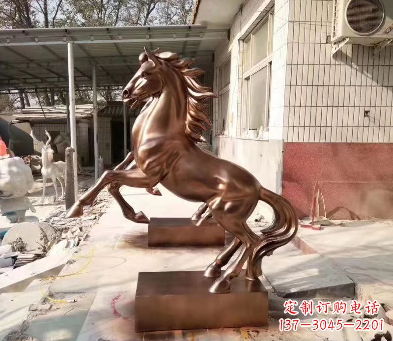 聊城广场飞马雕塑