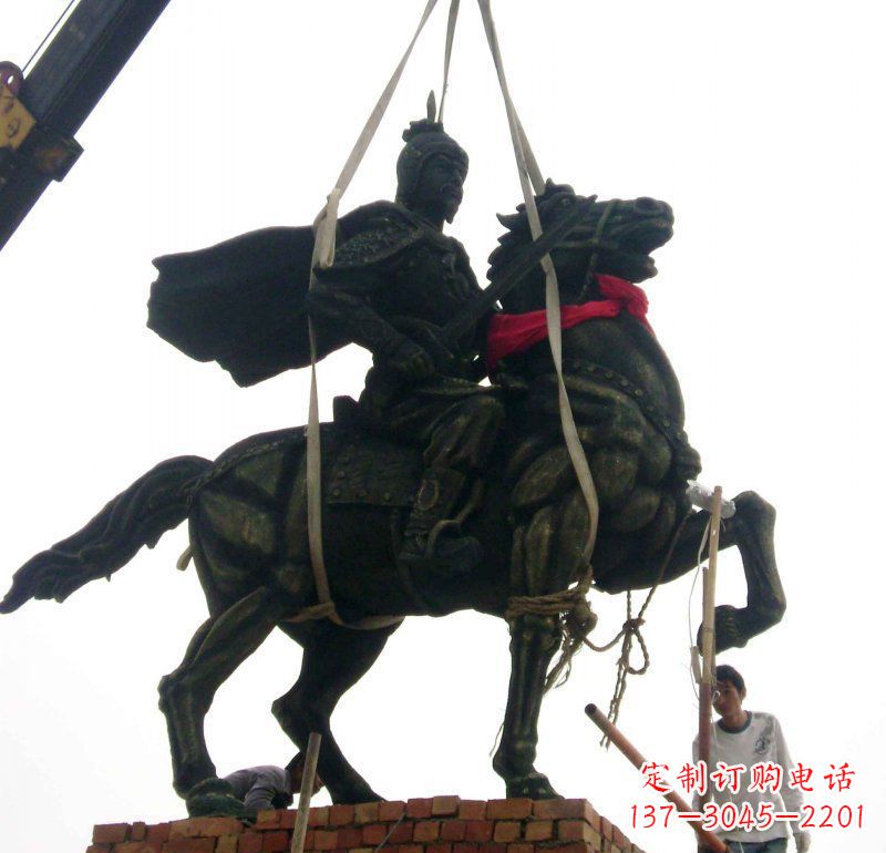 聊城仰望古代将军，来一场跨越时空的雕塑之旅