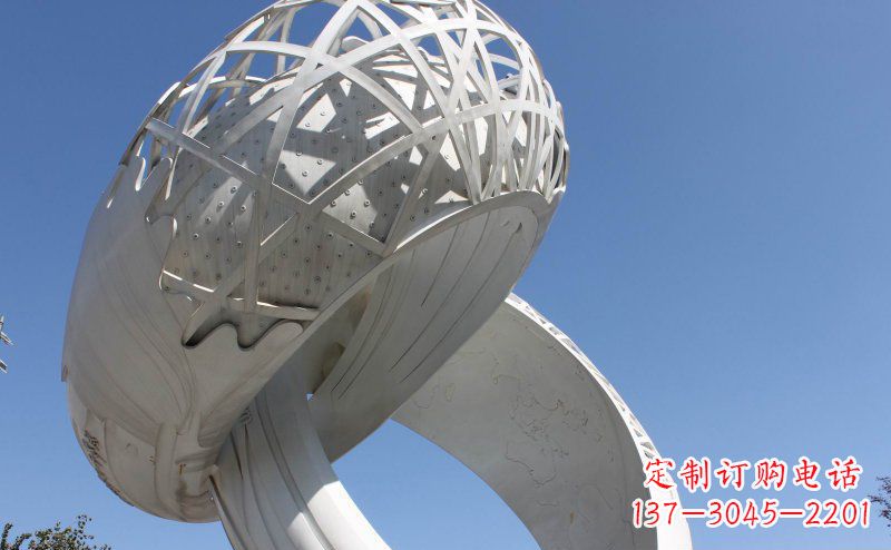 聊城广场戒指不锈钢雕塑 (2)