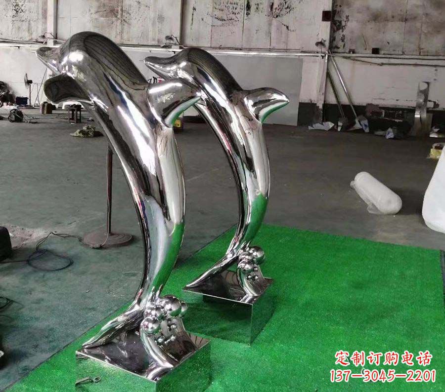 聊城镜面不锈钢雕塑——海豚