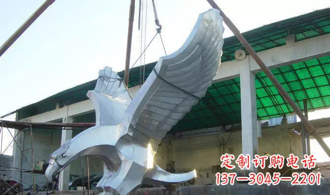 聊城广场老鹰不锈钢雕塑