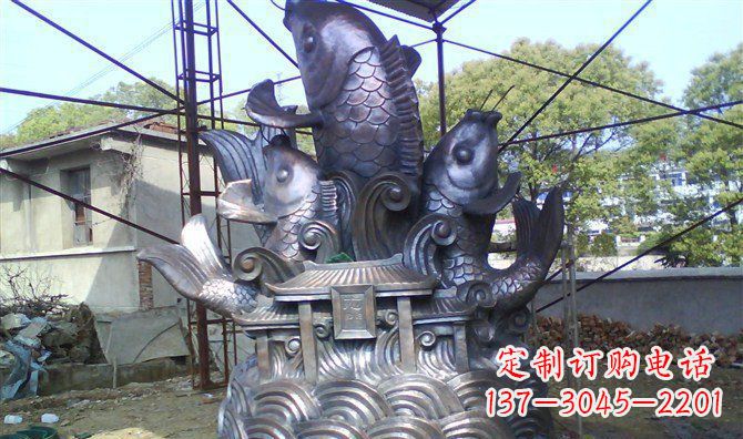 聊城广场鲤鱼跃龙门景观铜雕