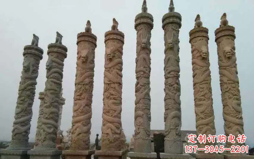 聊城风格独特的盘龙石雕