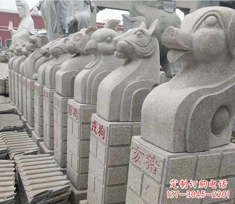 聊城广场十二生肖景观石雕