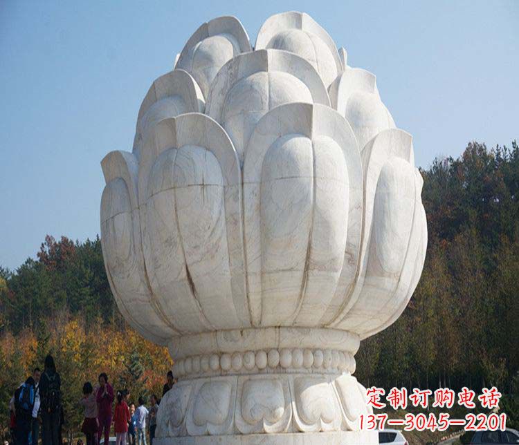 聊城广场石雕荷花景观雕塑