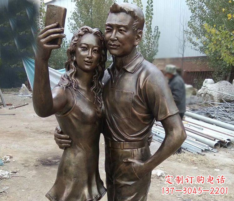 聊城中领雕塑:精美的情侣雕塑
