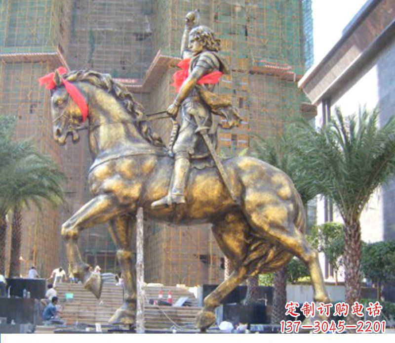 聊城华丽的骑士雕塑,引人注目的西方骑马战士纪念铜雕