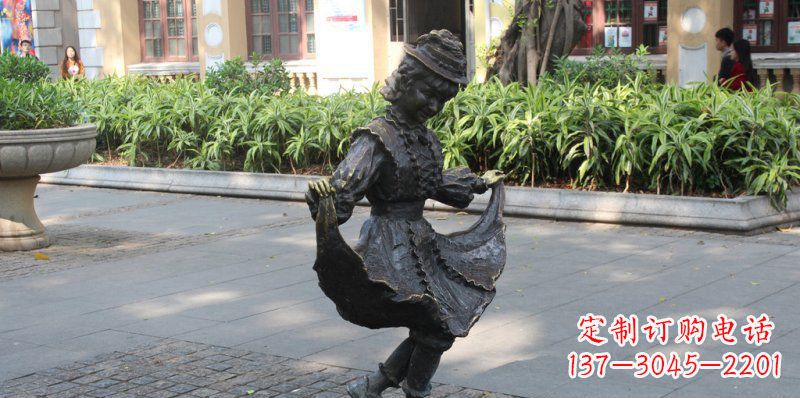 聊城中领雕塑推出的爱舞的小少女铜雕,以少女跳…