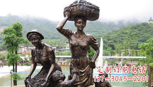 聊城广场摘葡萄人物丰收铜雕