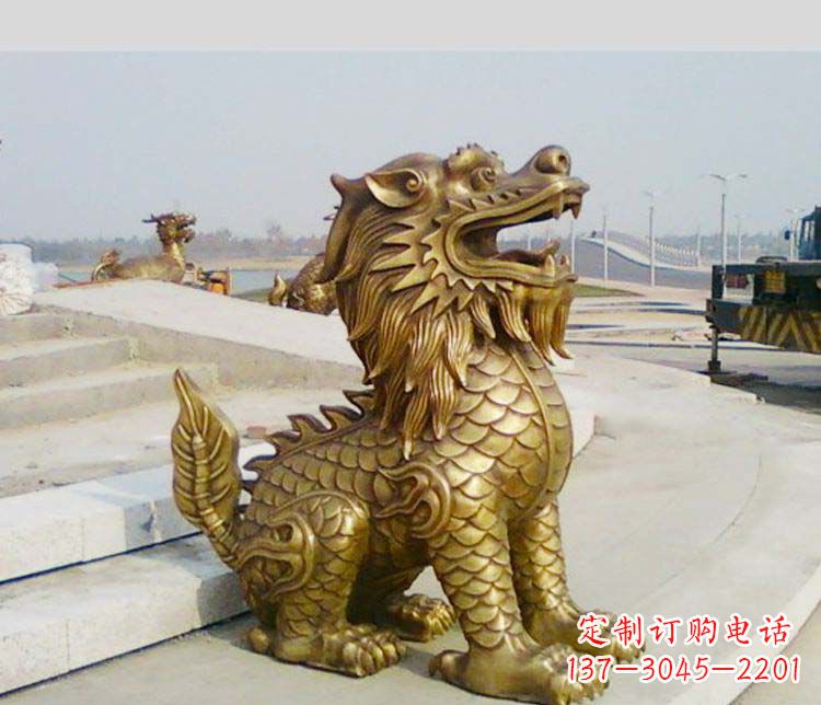 聊城广场铸铜狮子雕塑