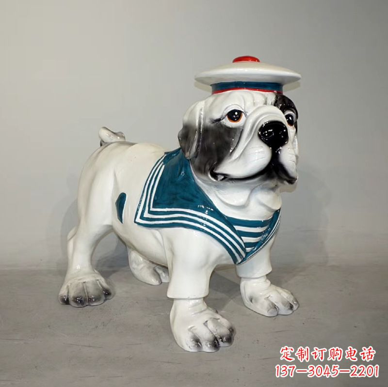 聊城海军玻璃钢仿陶瓷斗牛犬狗雕塑