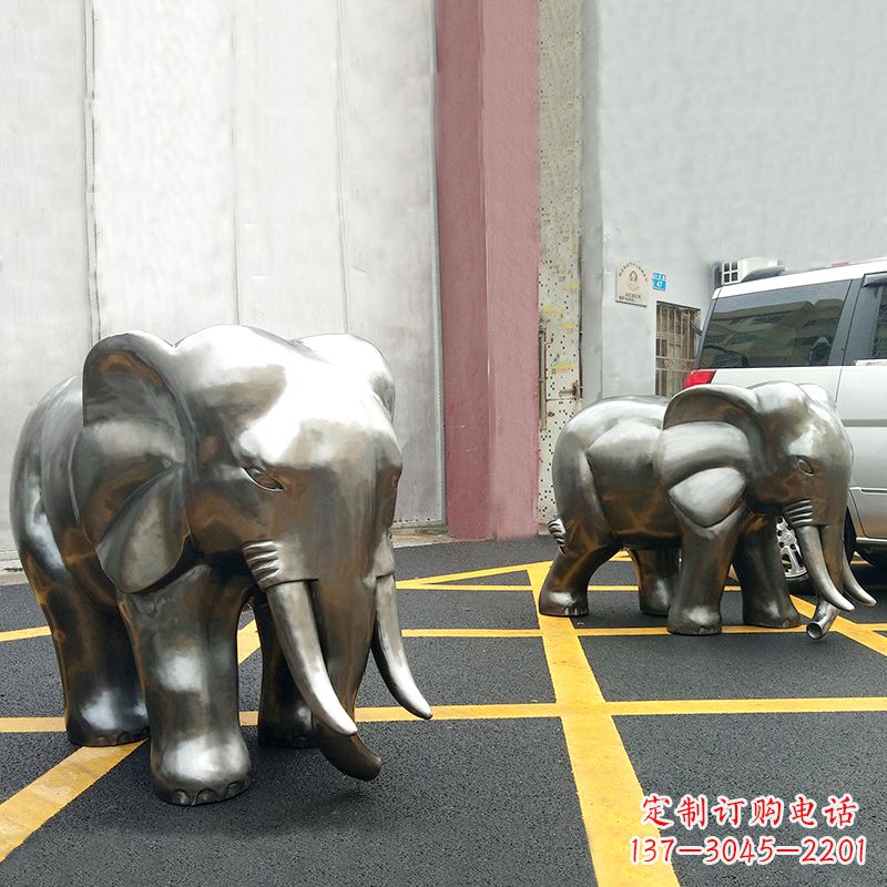 聊城活力大象,不锈钢镜面雕塑