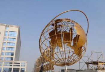 聊城地球仪雕塑是一种雕刻艺术，它将地球仪的地…
