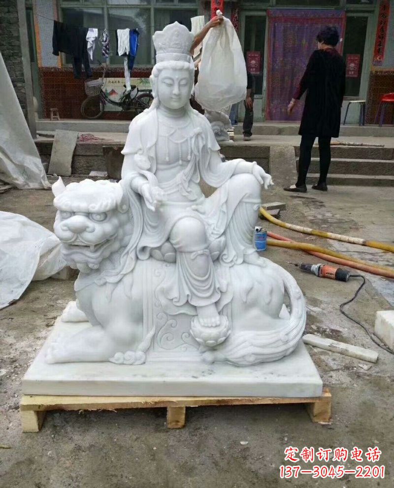 聊城高端汉白玉文殊菩萨狮子雕塑