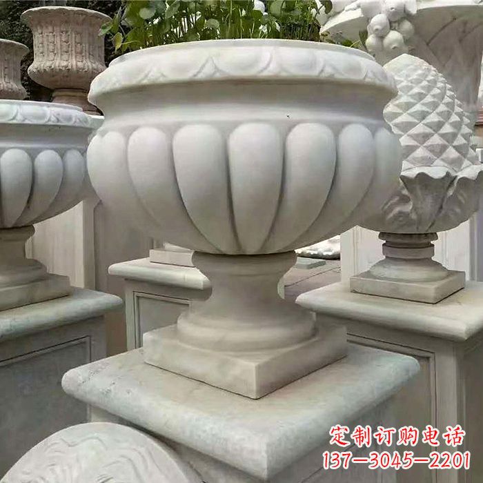 聊城优雅的汉白玉花盆雕塑