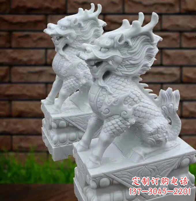 聊城中领雕塑推出的汉白玉麒麟雕塑，精美的外形…