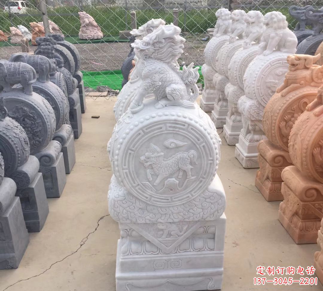 聊城展现高贵气质的经典麒麟雕塑