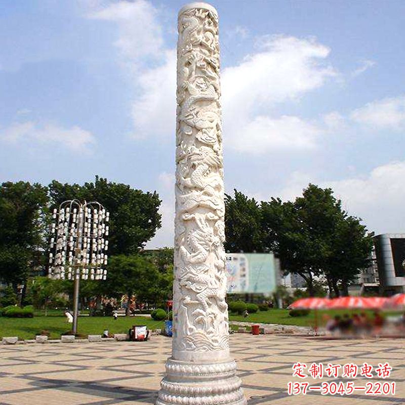 聊城汉白玉石雕刻龙柱是由中国领雕塑厂家定制的…