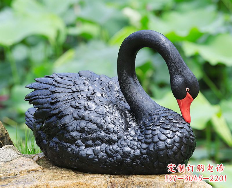 聊城黑色曲颈天鹅雕塑-玻璃钢公园水景动物摆件