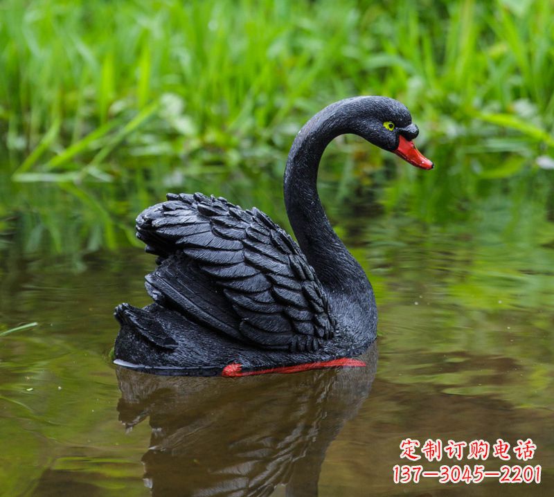聊城精致风范:黑天鹅展翅玻璃钢仿真雕塑