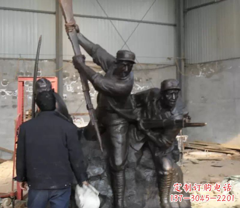 聊城红军冲锋广场人物铜雕