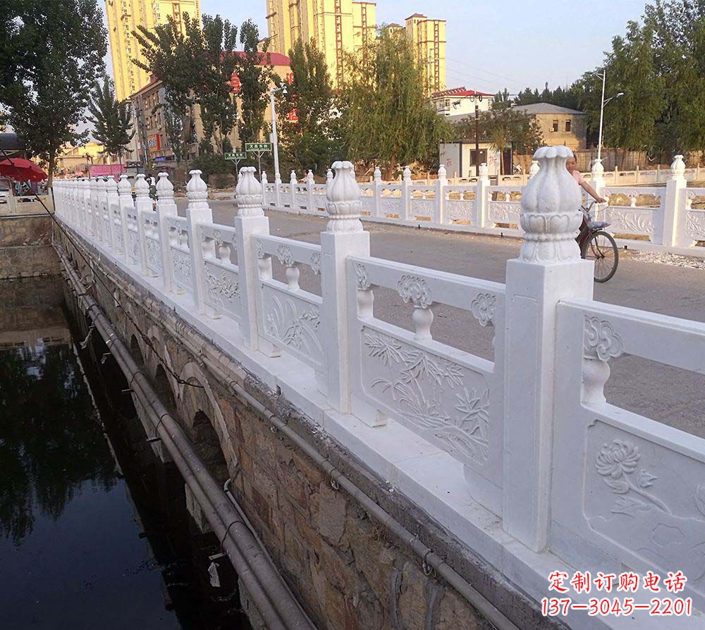 聊城精美大气的城市栏板石雕