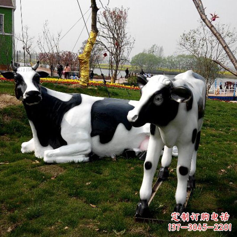 聊城仿真奶牛雕塑,精致外形逼真细节