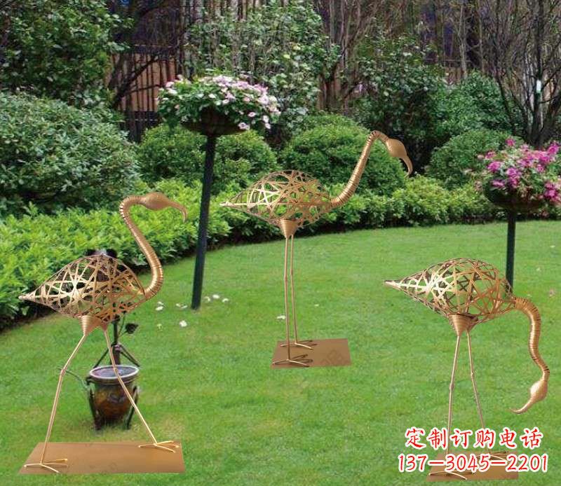 聊城逼真大型火烈鸟雕塑