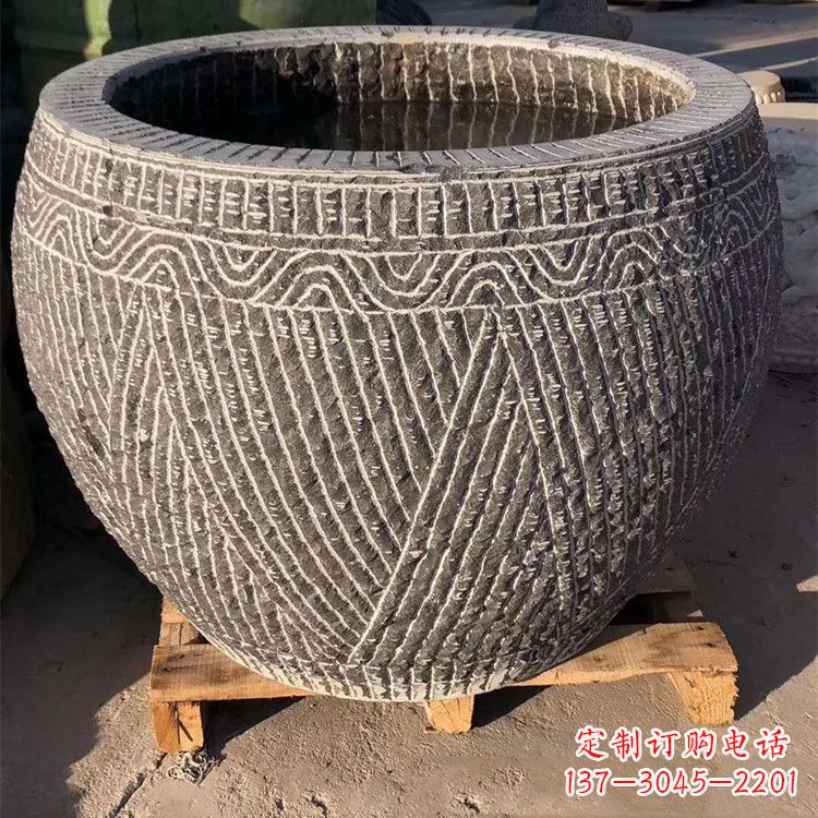 聊城精美鱼缸雕塑,装点你的花园
