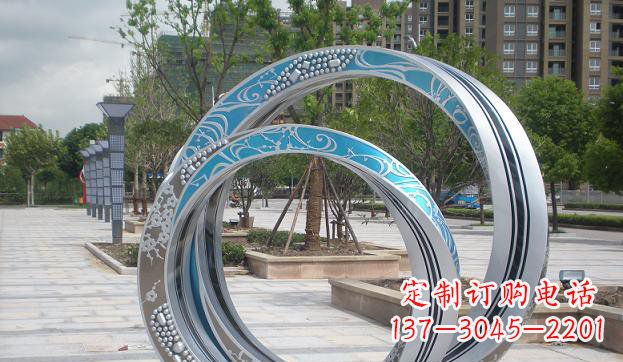 聊城环形不锈钢圆环雕塑