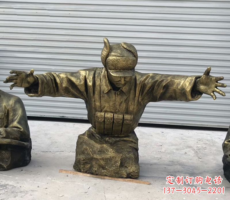 聊城黄继光铜雕是由中领雕塑定制的精致作品。中…