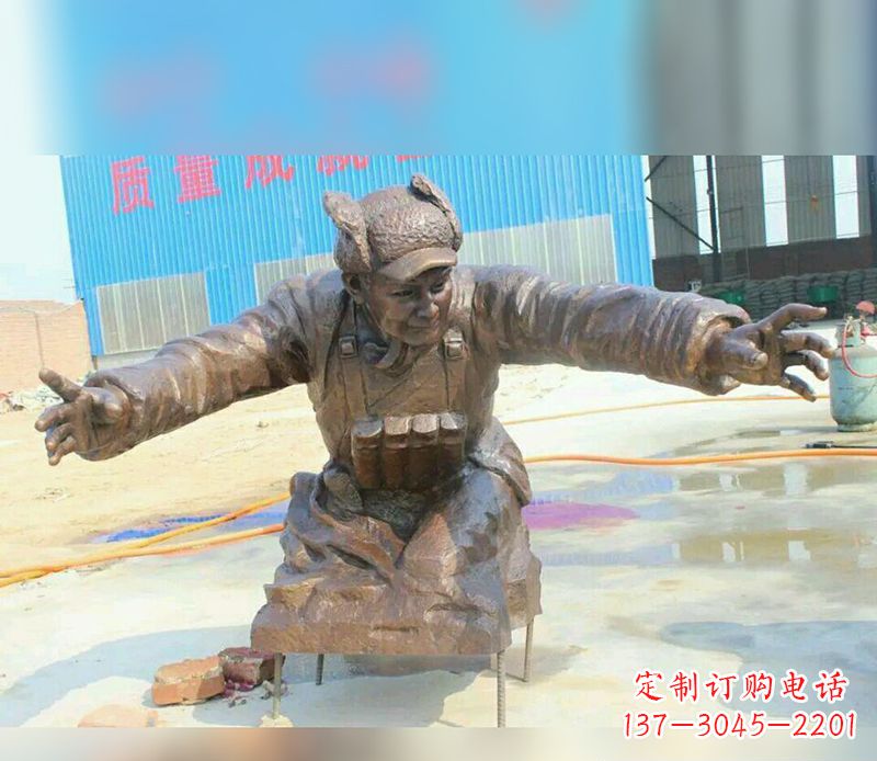 聊城黄继光校园英雄铜雕