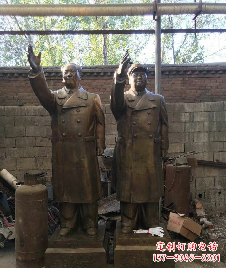 聊城毛主席伟人铜雕——永恒的领袖形象