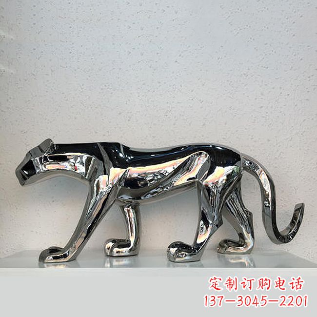 聊城金钱豹不锈钢动物雕塑