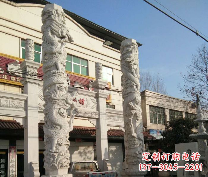 聊城汇聚古灵神韵的大理石龙柱雕塑