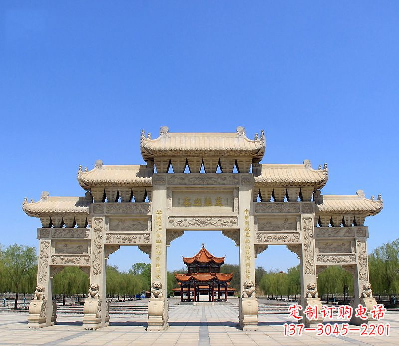 聊城中领雕塑:专业定制大型建筑牌坊雕塑