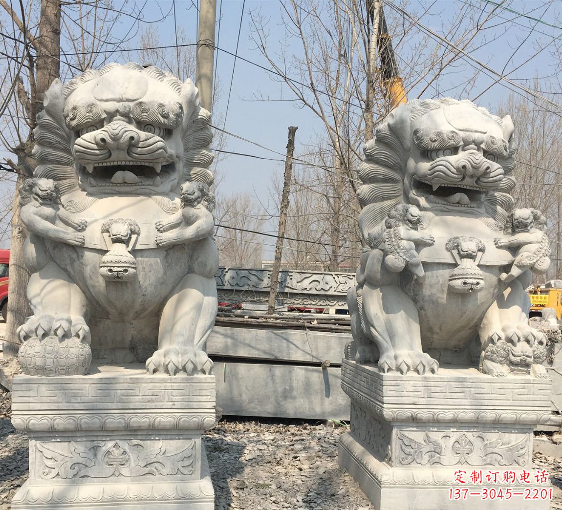 聊城中领雕塑让狮子石雕神圣而庄严