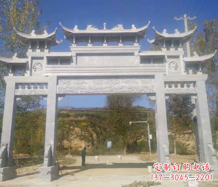 聊城中领雕塑:精雕制作仿古石牌坊石雕