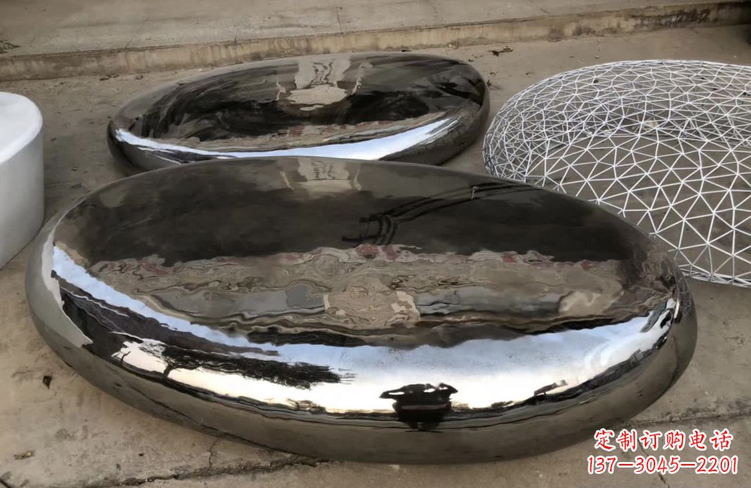 聊城享受艺术的魅力，请选择中领雕塑的镜面不锈钢鹅卵石雕塑