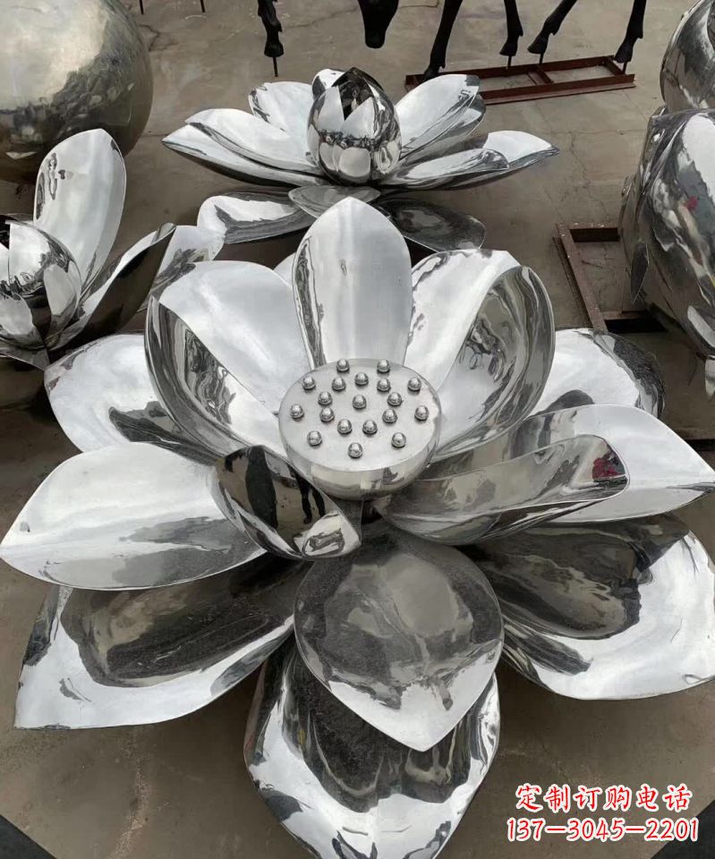 聊城精美不锈钢荷花雕塑,点亮你的家园