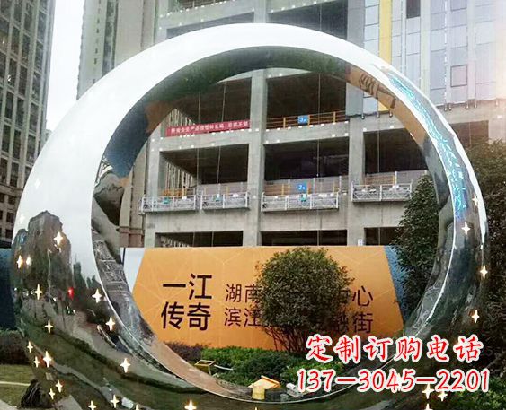 聊城镜面不锈钢圆环景观雕塑