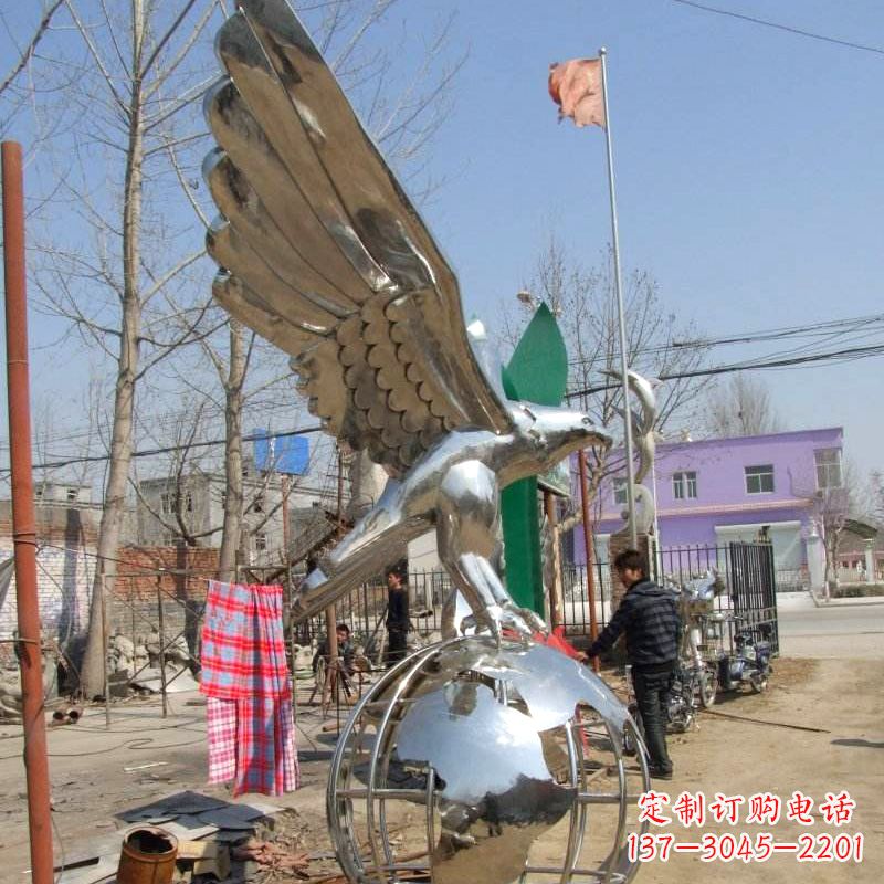 聊城镜面老鹰不锈钢雕塑