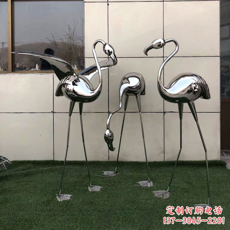 聊城镜面仙鹤不锈钢雕塑摆件