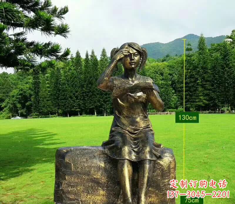 聊城精美的女孩铜雕塑,展现活力与青春