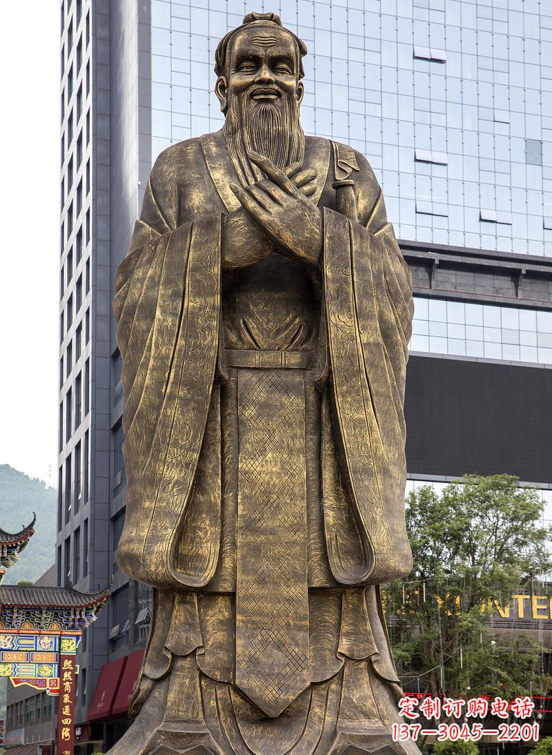聊城孔丘古代名人铜雕