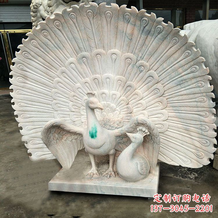 聊城汉白玉孔雀雕塑,传统工艺精致塑造